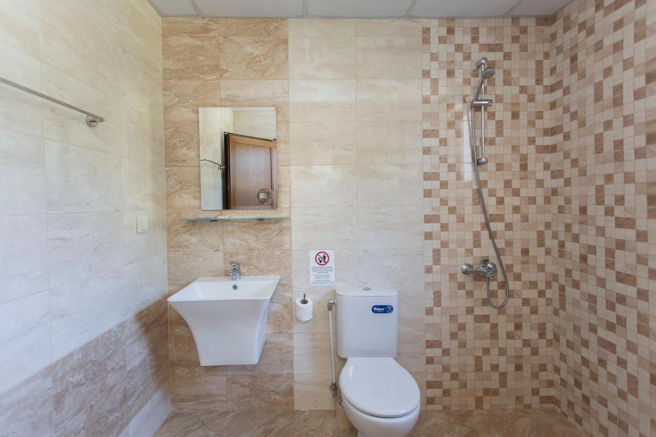 Къща За Гости Перуника Saparewa Banja Exterior foto