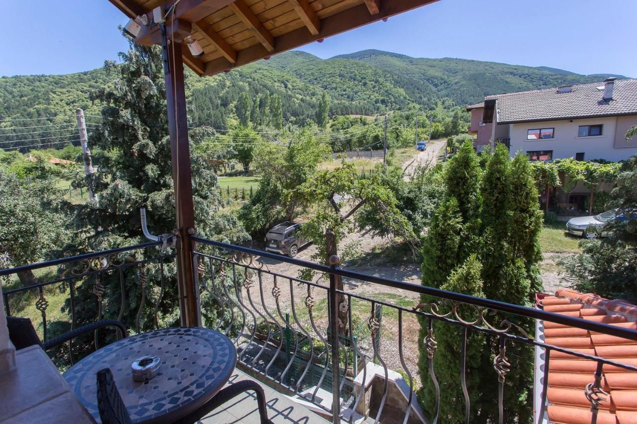 Hotel Kesta Za Gosti Perunica Saparewa Banja Exterior foto